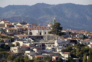 Images Dated 26th September 2006: Mountain village of Pano Lefkara, Cyprus, Europe