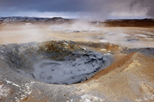 Images Dated 15th October 2008: Mudpots at Namaskard geothermal area (Namafjall-Hverarond), near Lake Myvatn