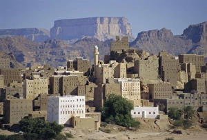 Yemen Prints: Multi-storey mud brick houses