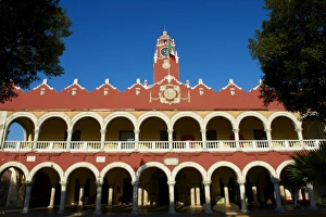 Yucatan State Prints: Municipal Palace, Independence Square, Merida, Yucatan State, Mexico, North America