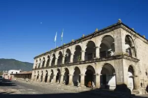 Images Dated 25th November 2010: Municipality building, Antigua, Guatemala, Central America