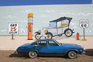 Images Dated 15th February 2007: Mural painted by Servo on Auto Repair Shop, Holbrook City, Route 66, Arizona