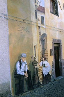 Murals in the village of Tinura