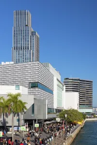 Hong Prints: Museum of Art, Rosewood Hotel and Victoria Harbour, Kowloon, Hong Kong