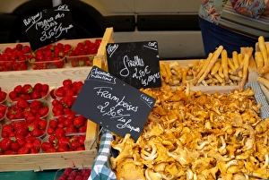 Strawberry Prints: Mushrooms and strawberries on a market stall