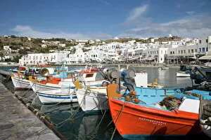Images Dated 4th January 2000: Mykonos, Cyclades