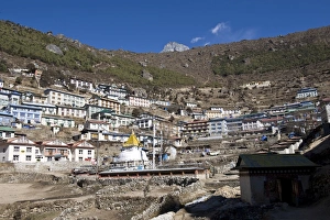 Religions Prints: Namche Bazaar, Solu Khumbu Region, Nepal, Himalayas, Asia