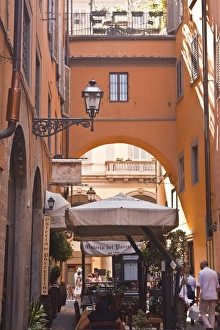 A narrow backstreet in the heart of Florence, Tuscany, Italy, Europe