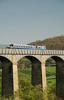 Canal Collection: Narrow boat crossing the Pontcysyllte Aqueduct, built by Thomas Telford