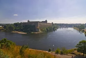 Images Dated 10th August 2006: Narva castle, Northeastern Estonia, Baltic States, Europe