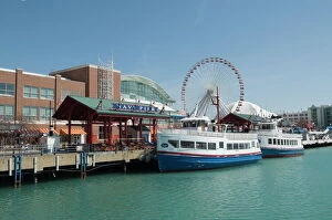 Ferris Wheel Collection: Navy Pier, Chicago, Illinois, United States of America, North America