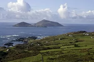 Images Dated 22nd October 2009: Near the Beara peninsula, Island of the Horse and the Island of the Rabbits