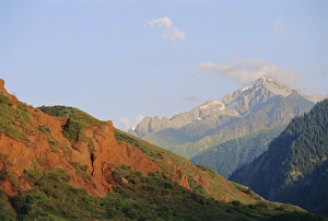 Sloping Prints: Near Kara-Kol