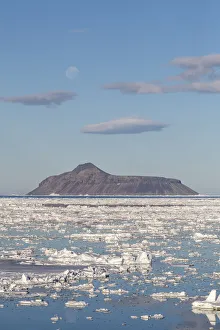 Polar Climate Prints: The nearly full supermoon over Cogburn Island, Weddell Sea, Antarctica, Polar Regions