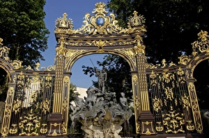Images Dated 14th January 2008: Neptunes fountain by Barthelemy Guibal, Place Stanislas, formerly Place Royale
