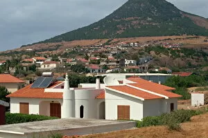 Images Dated 4th February 2008: New homes in Vila Baleira, Porto Santo Island, off Madeira, Portugal, Atlantic, Europe