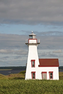 Images Dated 25th July 2009: New London Lighthouse, New London, Prince Edward Island, Canada, North America