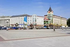 Shopping Centre Collection: New shopping centre in city centre, Ploshchad Pobedy (Pobedy Square), Kaliningrad