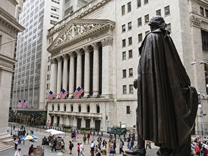 National Flag Prints: New York Stock Exchange and George Washington statue