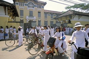 Adolescent Prints: Nguen Thi Minh Khai high school