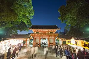 Night market at Yasaka jinja shrine, Kyoto, Japan, Asia