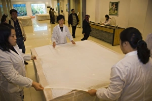 Images Dated 18th November 2008: No. 1 Silk Factory, Suzhou, Jiangsu, China, Asia