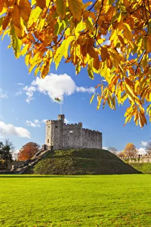 Cardiff Prints: Norman Keep in autumn, Cardiff Castle, Cardiff, Wales, United Kingdom, Europe