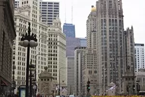 Images Dated 11th May 2008: North Michigan Avenue, The Magnificent Mile, Chicago, Illinois, United States of America