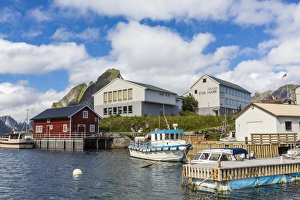 Reine Prints: Norwegian cod fishing town of Reine, Lofoton Islands, Norway, Scandinavia, Europe