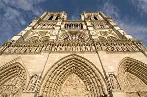 Images Dated 22nd June 2008: Notre Dame Cathedral, Ile de la Cite, Paris, France, Europe
