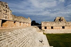 Images Dated 29th October 2009: Nunnery Quadrangle, Uxmal, UNESCO World Heritage Site, Yucatan, Mexico, North America