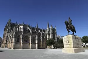 Images Dated 17th July 2010: Nuno Alvares Pereira statue, Battle of Ajubarrota victor in 1385, at Batalha Abbey