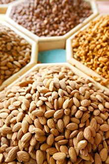 Images Dated 2nd May 2008: Nuts, Dubai, United Arab Emirates, Middle East