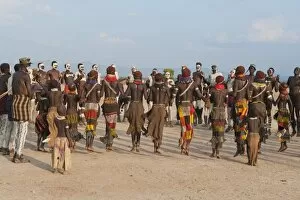 Images Dated 25th August 2010: Nyangatom (Bumi) tribal dance ceremony, Omo River Valley, Ethiopia, Africa