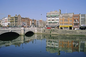 River Liffey Prints: O Connell Bridge over the River Liffey