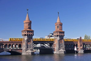 Oberbaum Bridge between Kreuzberg and Friedrichshain, Metro Line 1, Spree River, Berlin