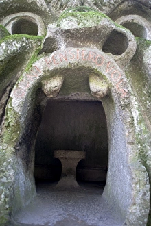 Anthropomorphic Face Prints: Ogni pensiero vola (Every Thought Flies), Parco dei Monstri (Garden of the Monsters)