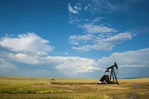 Countryside Prints: Oil rig in the savannah of Wyoming, United States of America, North America