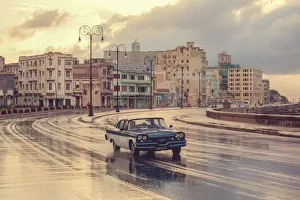 Malecon Prints: Old American car, Malecon, Havana, Cuba