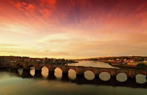 Northumberland Prints: Old Bridge at sunrise, Berwick-upon-Tweed, Northumberland, England, United Kingdom, Europe