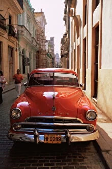 Images Dated 13th February 2008: Old car, Havana, Cuba, West Indies, Central America