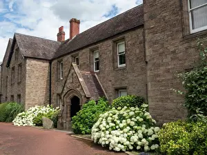 Landscaping Prints: Old Deanery House, Cathedral Close, Hereford, Herefordshire, England, UK