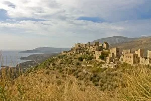 Images Dated 2nd November 2007: Old fortified village of Vathia, in the Lakonian Mani, Peloponnese, Greece, Europe