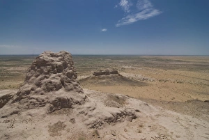 Images Dated 7th August 2009: Old fortress of Ayaz Qala, Karakalpakstan, Uzbekistan, Central Asia, Asia