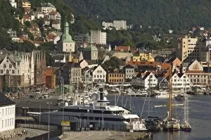 The old harbour area, Bergen, Norway, s candinavia, Europe