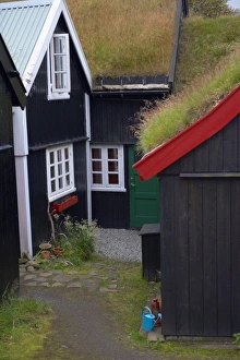 Images Dated 9th September 2008: Old houses and turf-roofed buildings in historic Tinganes district, Torshavn