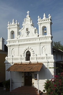Old Portuguese church in grounds of Fort Tiracol