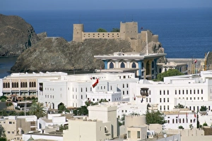 Muscat Prints: Old quarters and Jalali fort