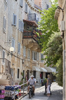 Brac Prints: Old stone houses in backstreet, Bol, Brac Island, Dalmatian Coast, Croatia, Europe
