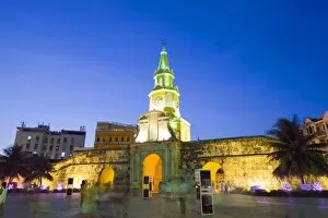 Images Dated 28th December 2010: Old Town city wall and Puerto del Reloj at night, UNESCO World Heritage Site